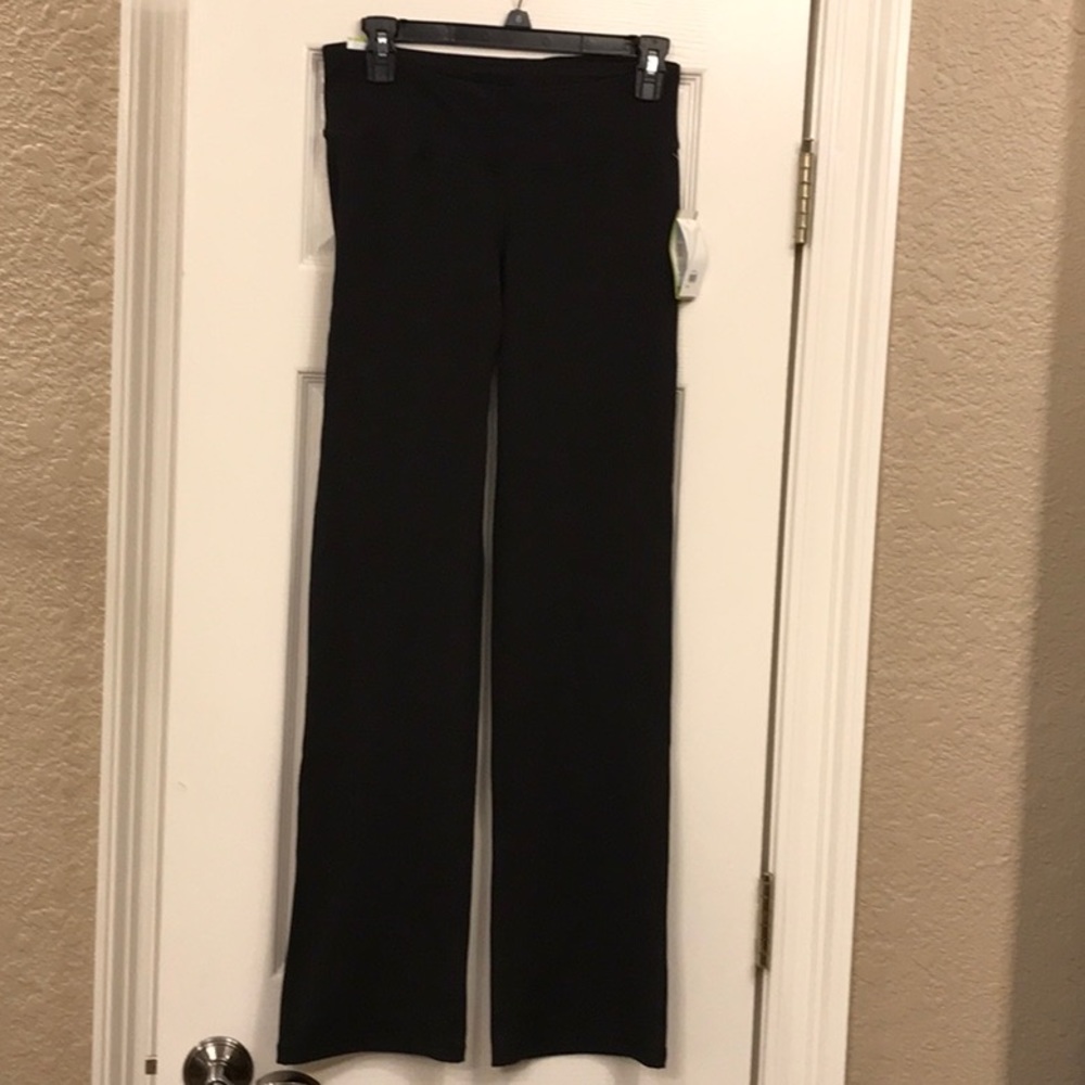 Old Navy compression legging med Black NWT